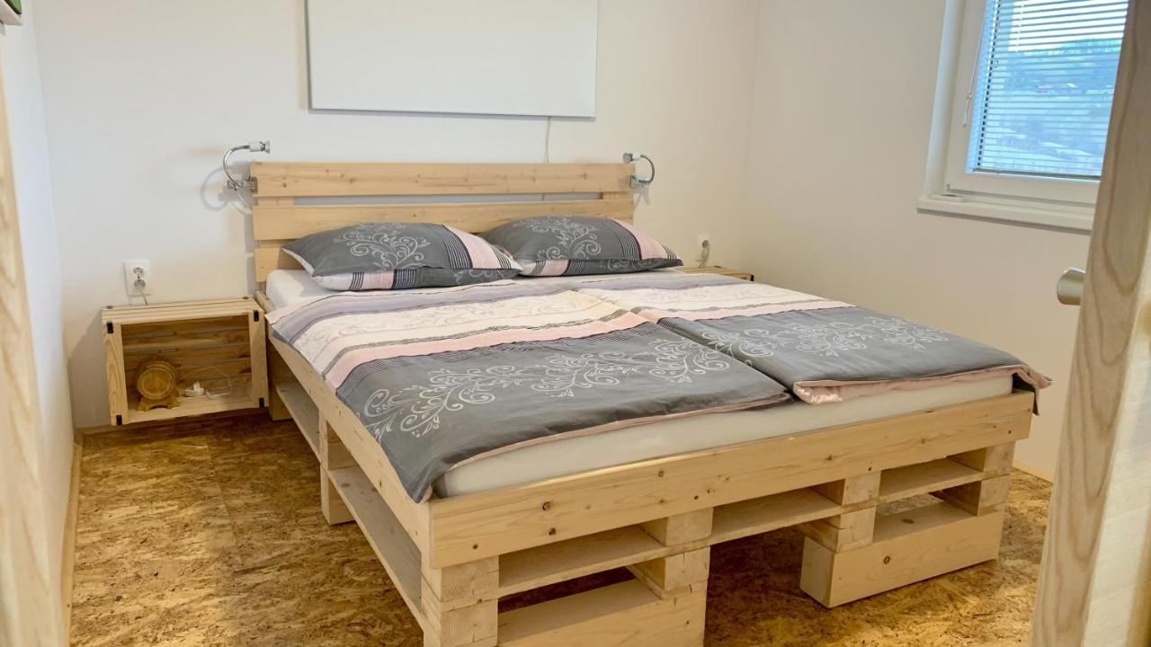 Holiday House Zlacka Gorca Pristava pri Mestinju Екстер'єр фото